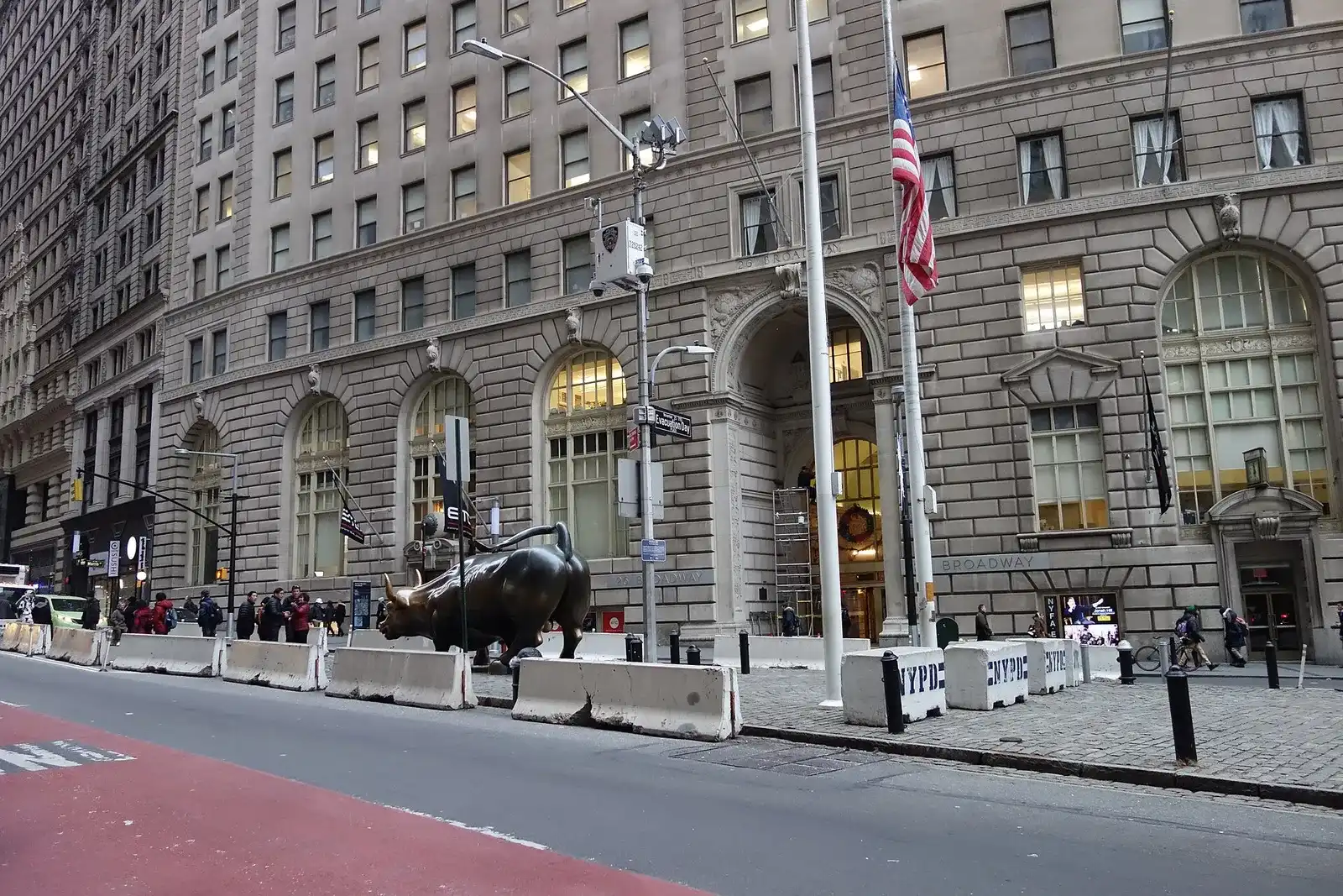 El Charging Bull en Bowling Green, en el arranque de Broadway